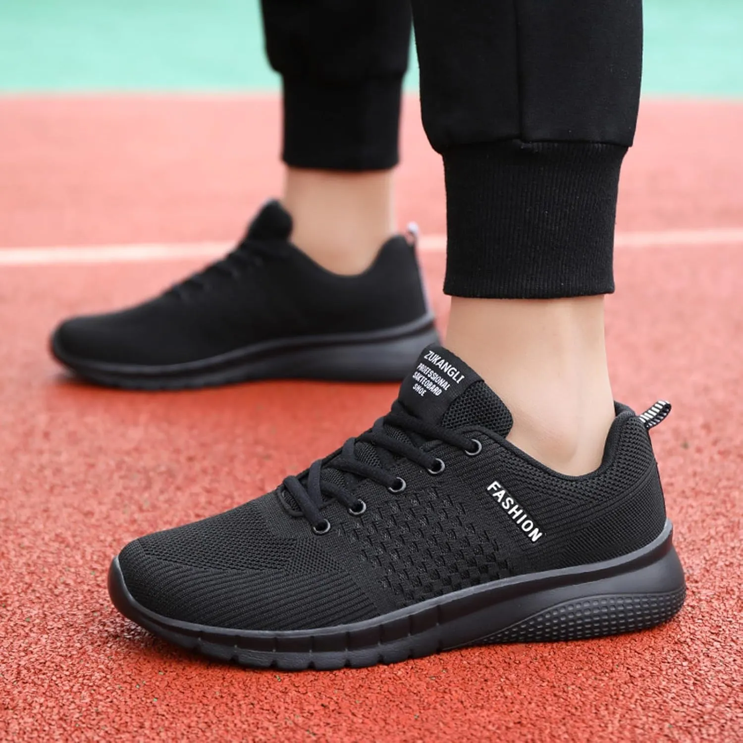 Men Sports Shoes Fashionable Color Matching Mesh Breathable and Comfortable Lace Up Flat Bottom High Tops Men Sneaker