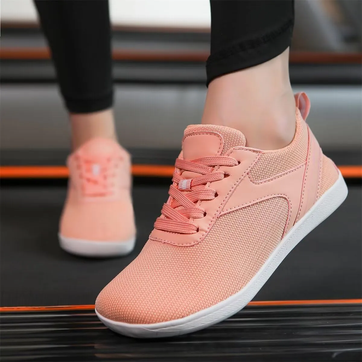Men's Women's Concise Breathable Fabric Walking Shoes