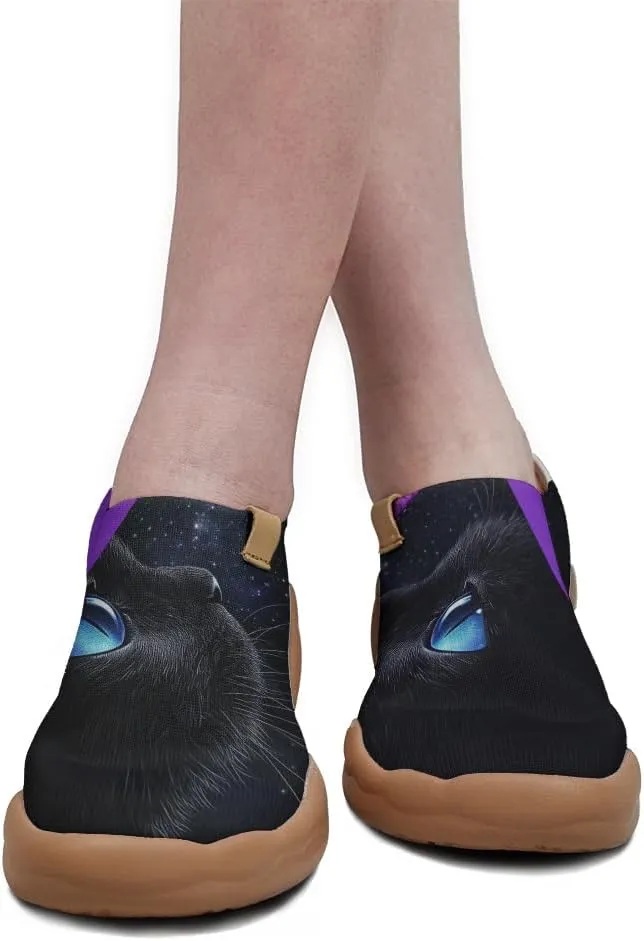 Women's Art Travel Shoes Slip-on Loafers Comfortable, Light and Fashionable Knitted Sneakers